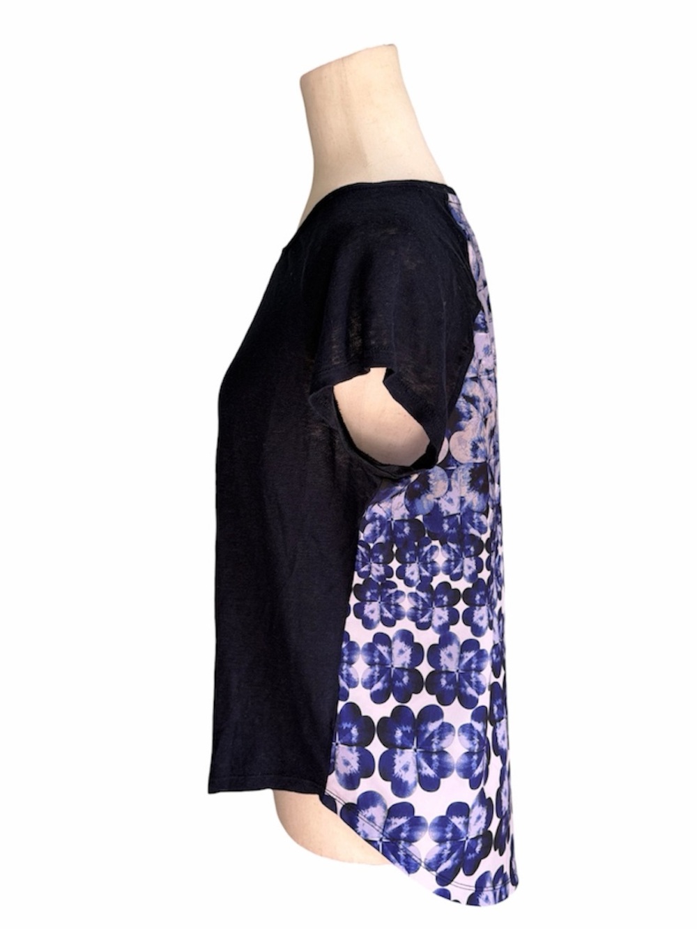 Talbots Linen Womenโs navy & Blue Floral Back Panel Short Sleeve Top blouse M